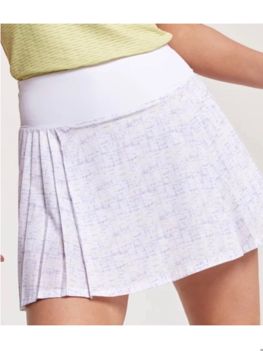 NWT CALIA by Carrie Underwood White Crosshatch Pleated Skort